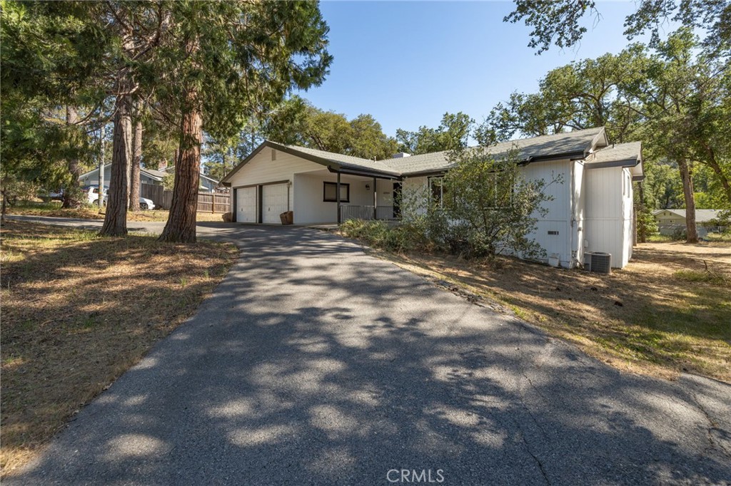 48866 Rock Point Rd