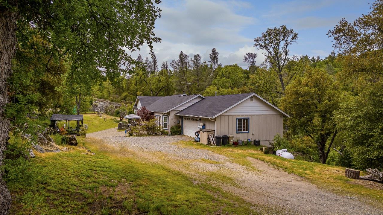 50622 Critter Creek Ln